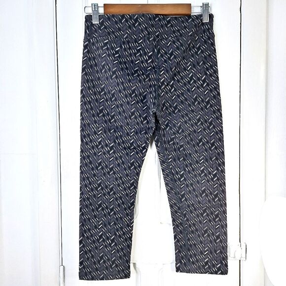 L.L. Bean Charcoal Gray Geometric Carbon Fiber Capri Leggings Sz XS - Picture 5 of 13